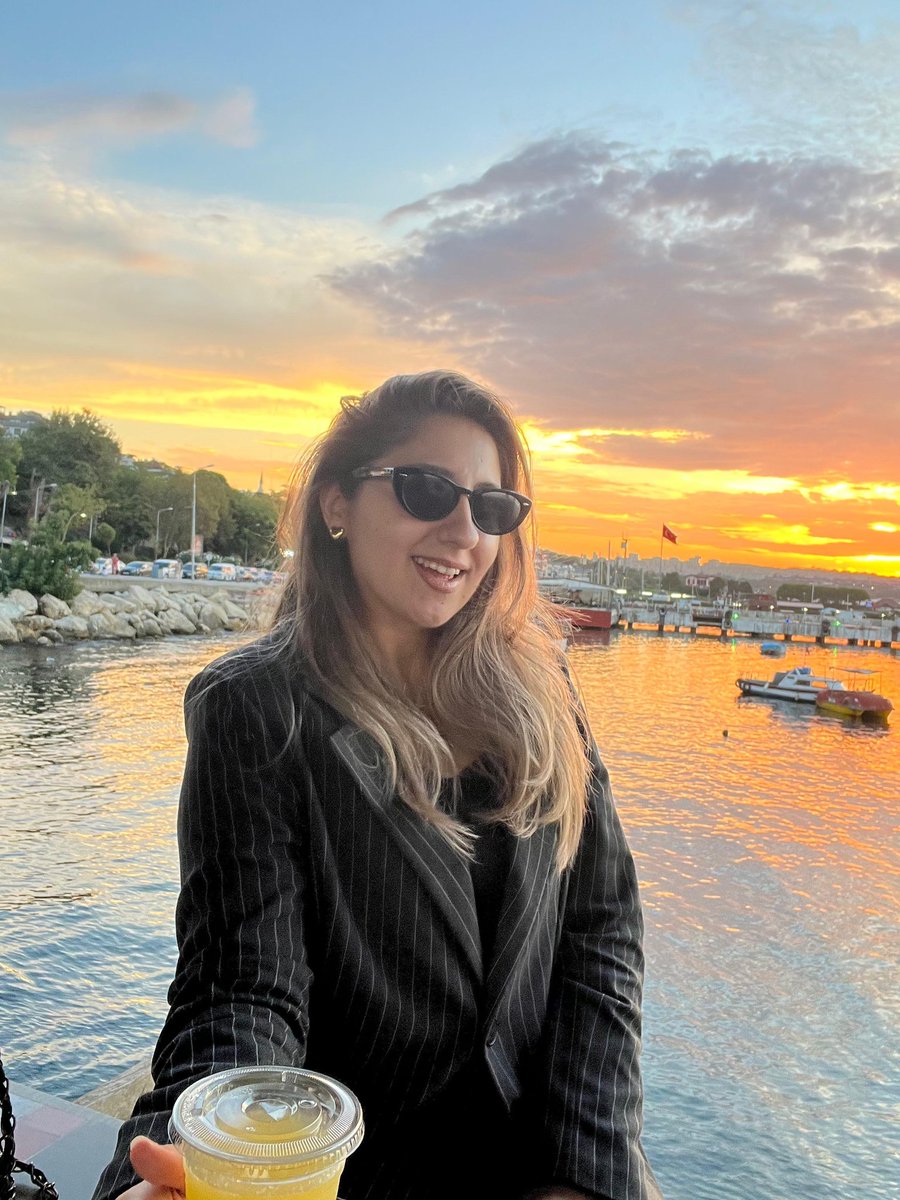 GamzeUgurluoglu's tweet photo. İş çıkışı gün batımı date ✨️ https://t.co/AFQ7hWVPjN