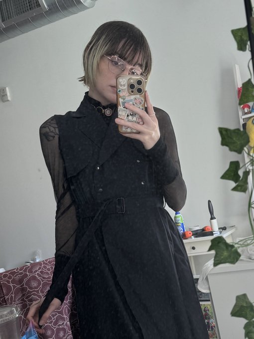 Watch Claire Gemini ♊🔞's leaked NSFW photo on TwXstars