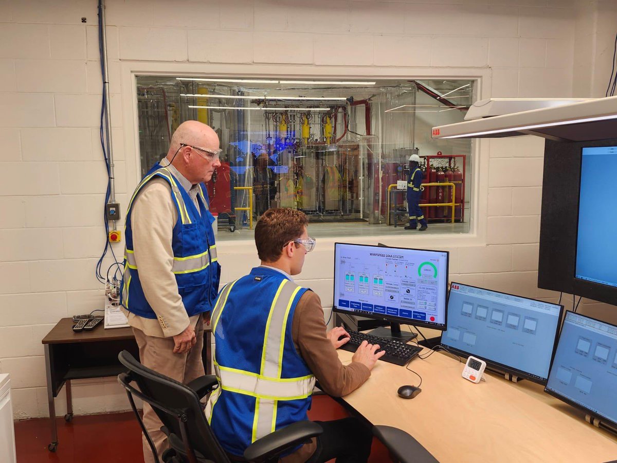 samoosterhoff's tweet image. Good to visit @h_optimized in Owen Sound with @rickbyersmpp and Mayor @ian_boddy! 

Their electrolysis technology is contributing to Ontario’s leadership in the low-carbon hydrogen sector, creating well-paying jobs, and delivering clean, reliable, and affordable energy.