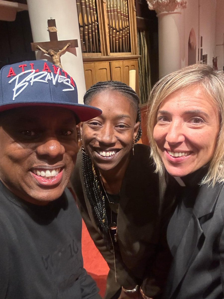 Hearts of Hackney .... Aleka Gutzmore in conversation with Steve Oram on the importance of providing young people with encouragement, guidance and opportunities to choose the right path.
Aleka: "I’d love for us all to learn the importance of small, powerful acts of recognition"