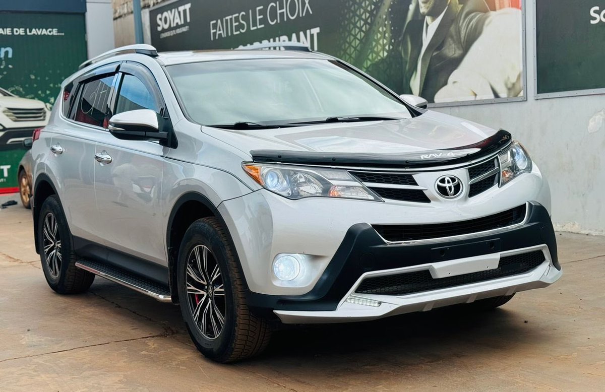 marikomobility's tweet photo. 🚗 À vendre : Toyota RAV4 2014 Limited Full Options !✨ Design élégant, intérieur spacieux, système audio haut de gamme, caméra de recul.💰 Prix : 12 800 000 CFAContactez-moi pour plus d'infos ! #Toyota #RAV4 #Vente https://t.co/JOqZNQSfSN