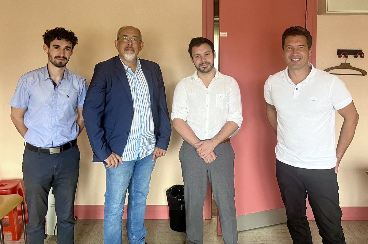 Avec les étudiants de la <a href="/lafaep/">FAEP</a> <a href="/amiens/">amiens international</a> pour discuter des améliorations à apporter aux conditions de travail des étudiants et à leur bien-être quand nous serons élus à l’<a href="/UPJV_Univ/">Université de Picardie Jules Verne</a> 🔜 😉