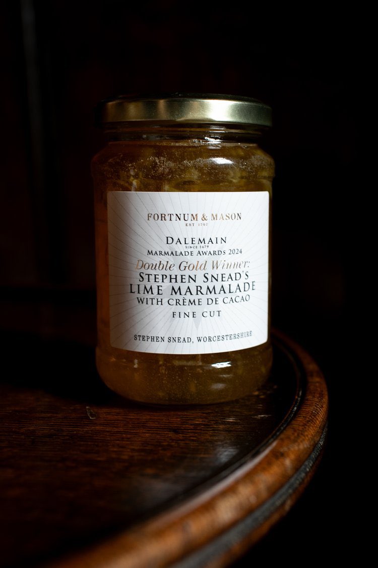 Beautiful weather today in #Cumbria, visited <a href="/DalemainMansion/">Dalemain Mansion</a> - Excellent guided tour of house, wildlife spotting and tasted/purchased award winning marmalades from <a href="/MarmaladeAwards/">Marmalade Awards</a>
