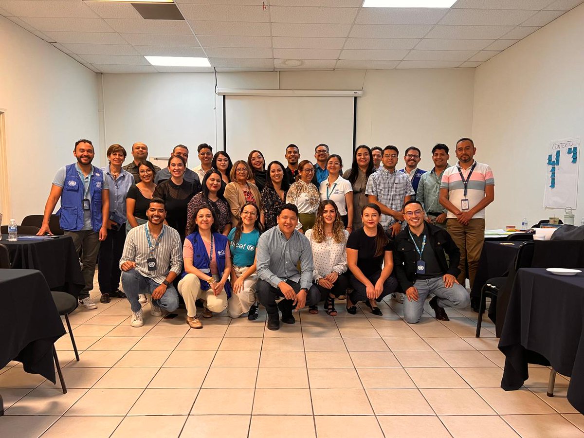 Concluimos el taller para autoridades de la Comisión de Desplazamiento Forzado Interno de Chihuahua, con <a href="/OIM_Mexico/">OIM México</a>, <a href="/UNICEFMexico/">UNICEF México</a>, <a href="/ONUDHmexico/">ONU-DH México</a>. La activa participación de las y los funcionarios permitió identificar retos y propuestas para fortalecer sus rutas de atención.