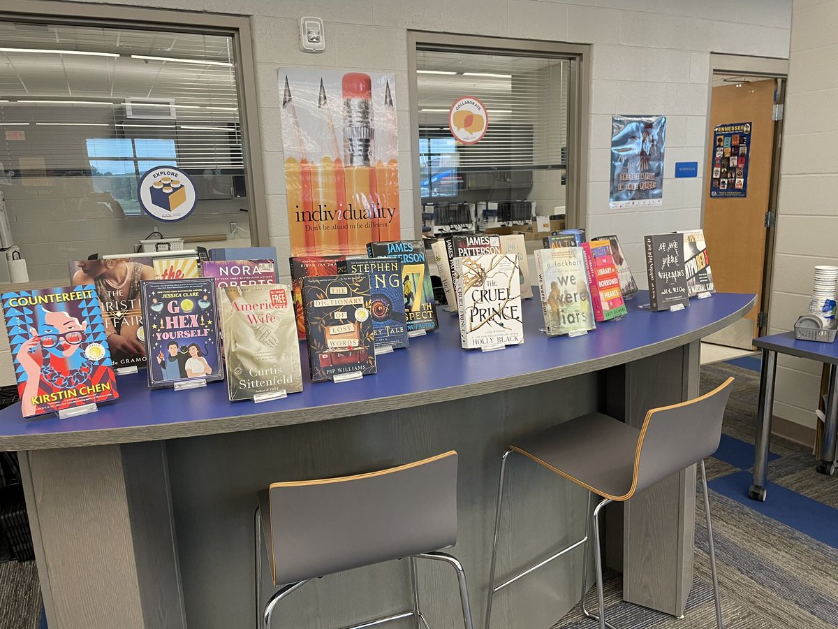 AlysiaPitts4's tweet photo. ππ We hosted a Faculty Book Exchange for #WorldReadABookDay! Teachers deserve to take a break and dive into a great read! Teachers were able swap their faves and recharge with some new page-turners. πβ¨ @rockvalehslib https://t.co/M5kvLtps8c
