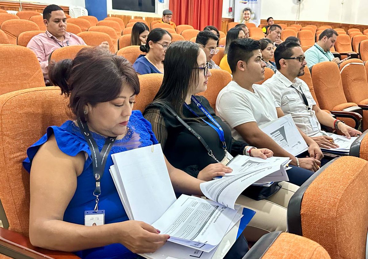 cnenapo's tweet photo. Vocales y secretarios de las Juntas Provinciales Electorales de #Napo, #Sucumbíos, #Pastaza y #Orellana cumplen hoy su segunda jornada de capacitación para fortalecer sus capacidades técnicas y operativas, a fin de garantizar unas #Elecciones2025Ec 🗳️ transparentes y exitosas. ⬇️ https://t.co/psqiqKuoFX