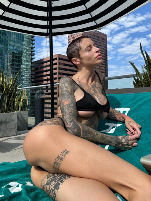 Я тут просто посижу https://t.co/V7oLD6r2sB