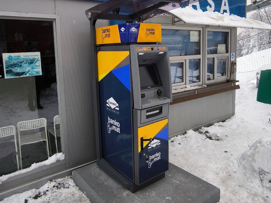 🌐 ᴛʜᴇᴘᴏʟᴀɴᴅɴᴇᴡs 🌐 tweet media