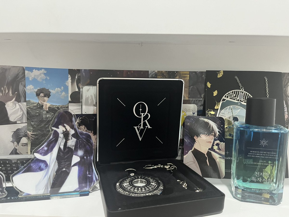 ashimataru's tweet photo. I am orv’s biggest fan and my wallet’s greatest enemy. https://t.co/V260vQKRnr