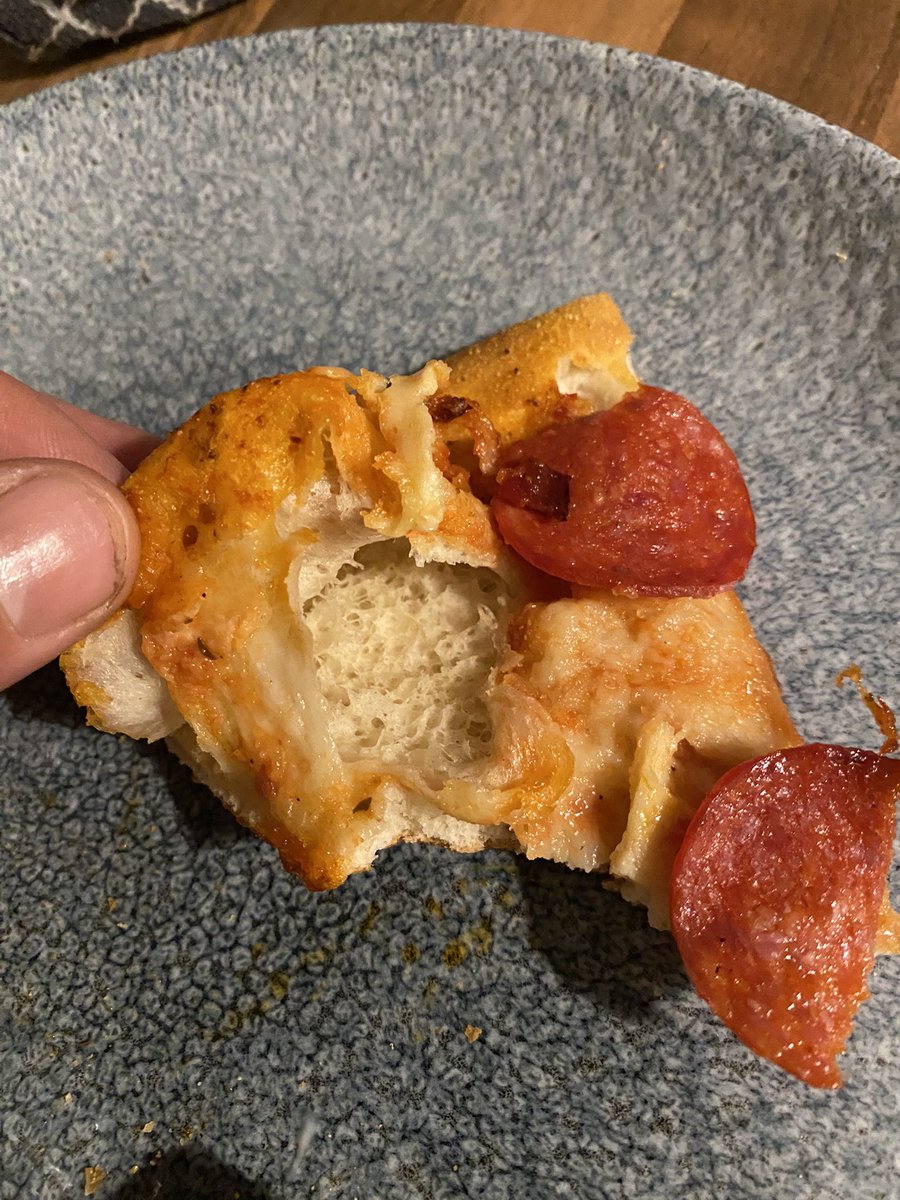 Smiffy1978's tweet photo. @Dominos_UK where's my tomato base? Ordered a pizza from your Burntwood store and received cheese on bread! Not a great Friday night https://t.co/p5jLgie708
