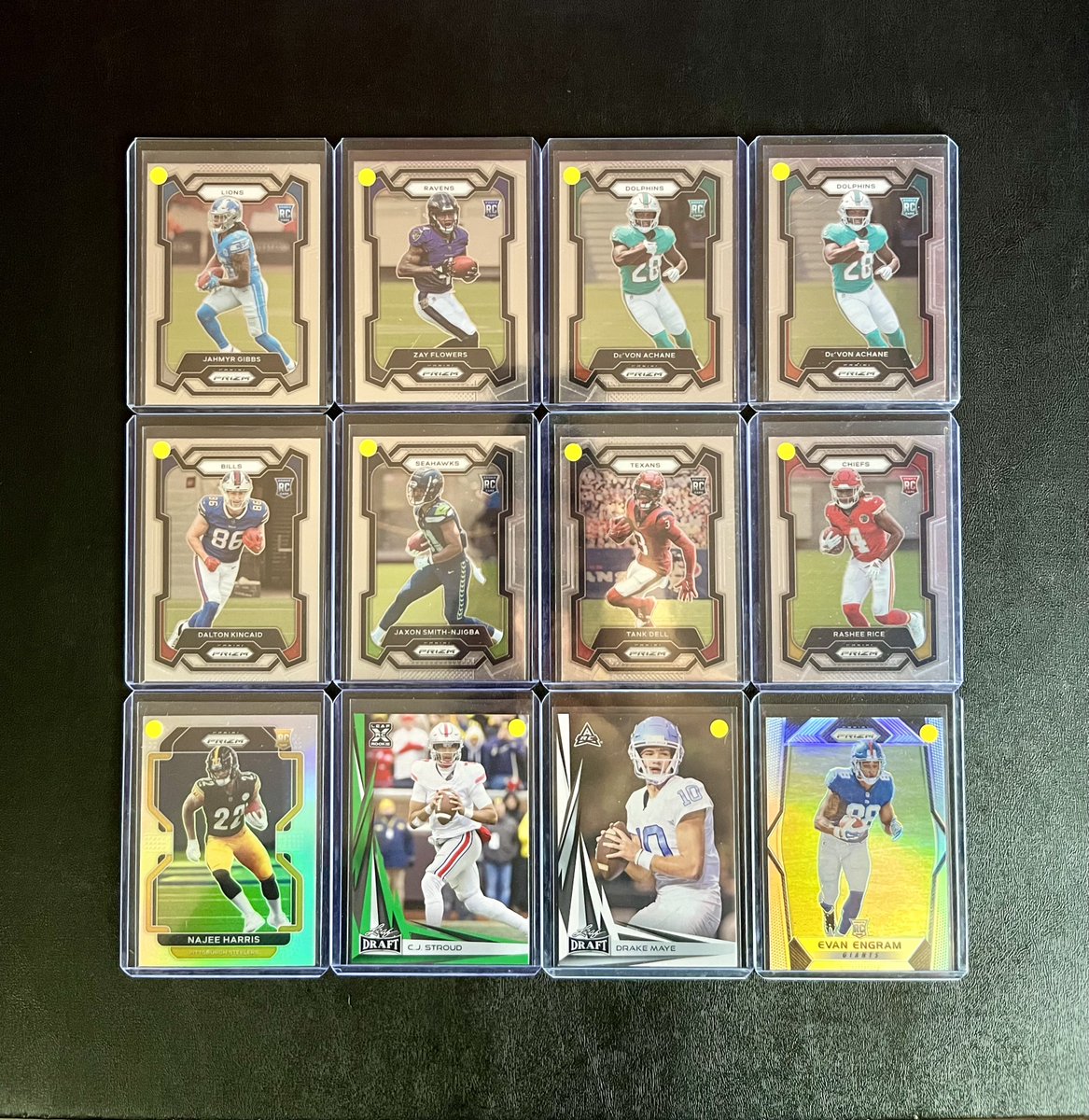 SpeshSportsTM's tweet photo. $3 each or 2/$5
#SpeshStack

@sports_sell @PCOregonDucks2 @SleepyCards_RT @hobbyretweeters @Hobby_Connect @CardHobbyRTs @TheHobby247 @ILOVECOLLECTIN1 @84baseballcards @stokesboyscards @HobbyRetweet_ @CodiDaReposter
@SportsCardDeals https://t.co/cxK7MkAI3G
