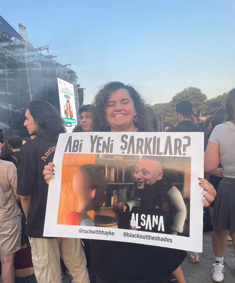 Konserde görmedin ama 🥲 Olsun 🤘🏻🖤 <a href="/HAYKOCPQN/">HAYKO CEPKİN 🖕</a>