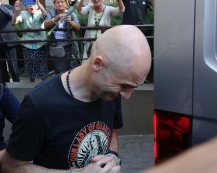 Vito82488734's tweet photo. Ten po lewej, to Prymas, ten po prawej, to ksiądz Olszewski. Prymas nazywa się Polak...ale tylko się tak nazywa. https://t.co/ae2ZE8Naks
