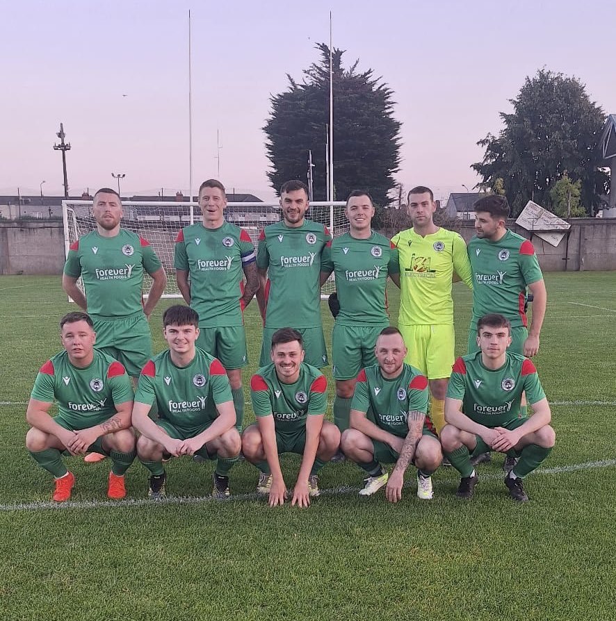 Solid start to our Major 1 Sunday @leinsterseniorleague campaign with a hard fought 3-2 win over @balbrigganfcofficial 

⚽️ M. Cernenchi
⚽️ D. Lawlor ©️
⚽️ E. O’Callaghan

@forever_health_foods with the kit sponsorship 💚