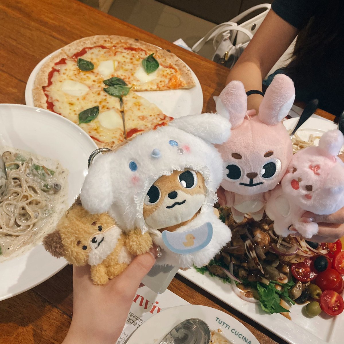 팬싸전에 🐶🐰🤍
<a href="/wonpilyou/">옹필🐰</a>