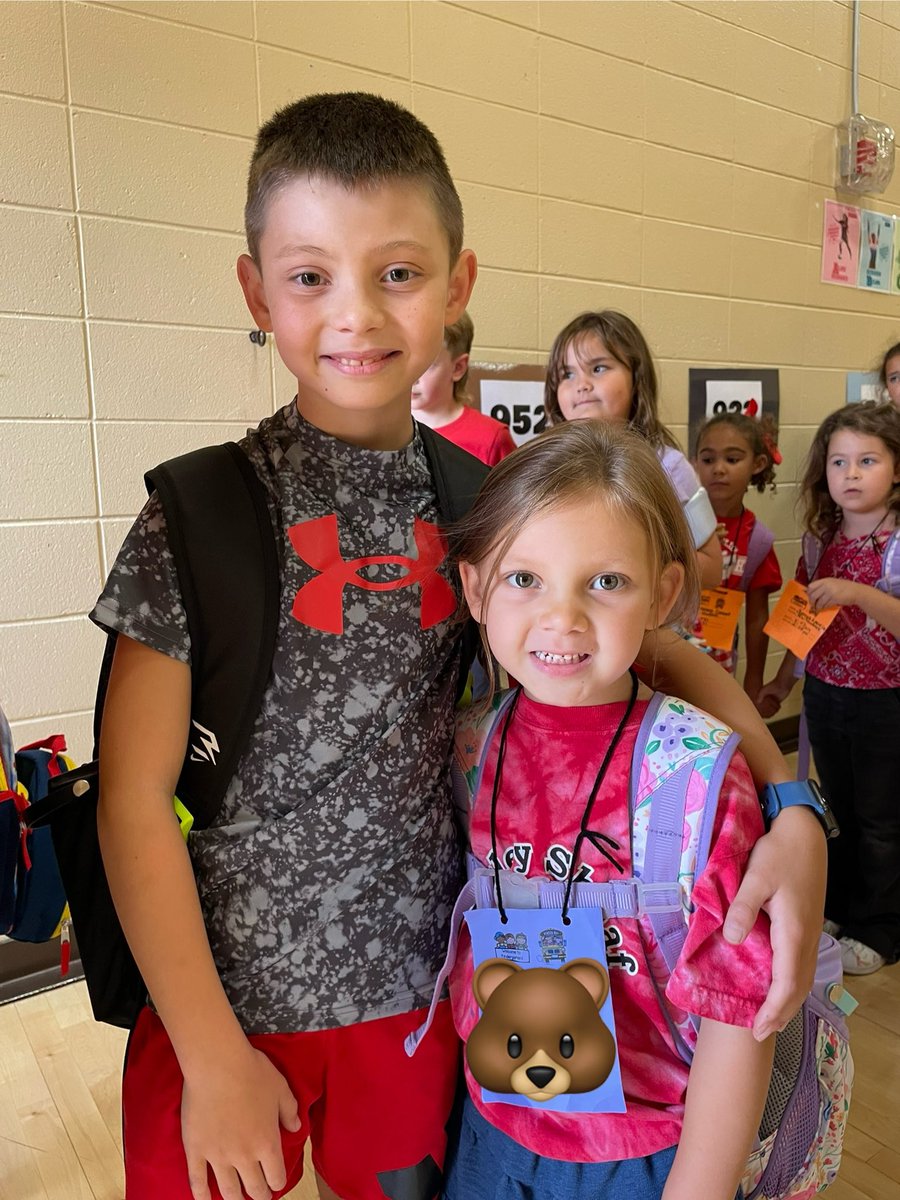 One of the best parts of back to school is seeing all the big brothers and big sisters help their sibling get to know our building!