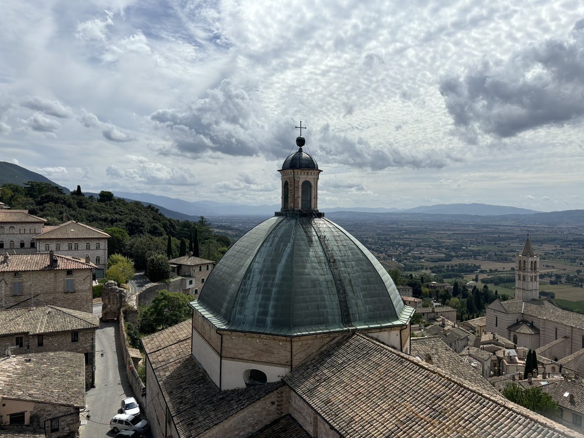 #Assisi such a wonderful peaceful place with a thin veil!