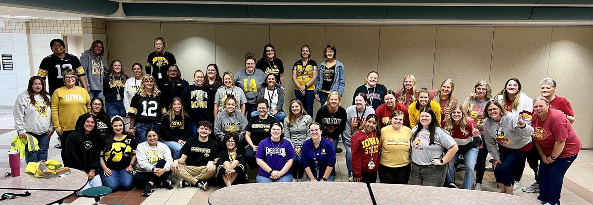 House divided at ⁦<a href="/SLESTornadoes/">Storm Lake Elementary</a>⁩  ⁦<a href="/ISUFootball/">IowaStateFB</a>⁩ ⁦<a href="/HawkeyeFootball/">Hawkeye Football</a>⁩ ⁦<a href="/UNIFootball/">UNI Football</a>⁩