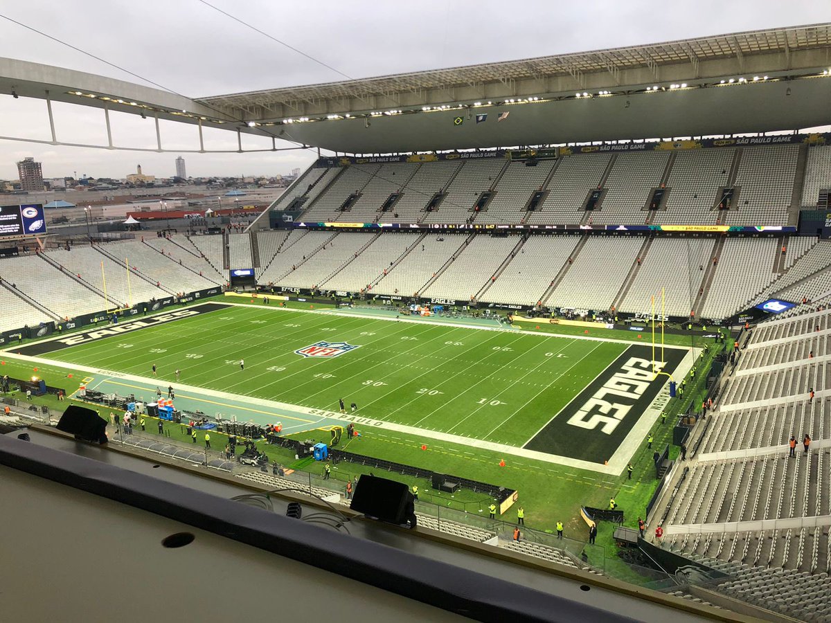 BOA NOITE, BRASIL.

Pro Football Ireland is honoured to be a part of the first ever regular season NFL game in Brazil between the Philadelphia Eagles and Green Bay Packers

Let’s have a great evening 🇧🇷 ☘️