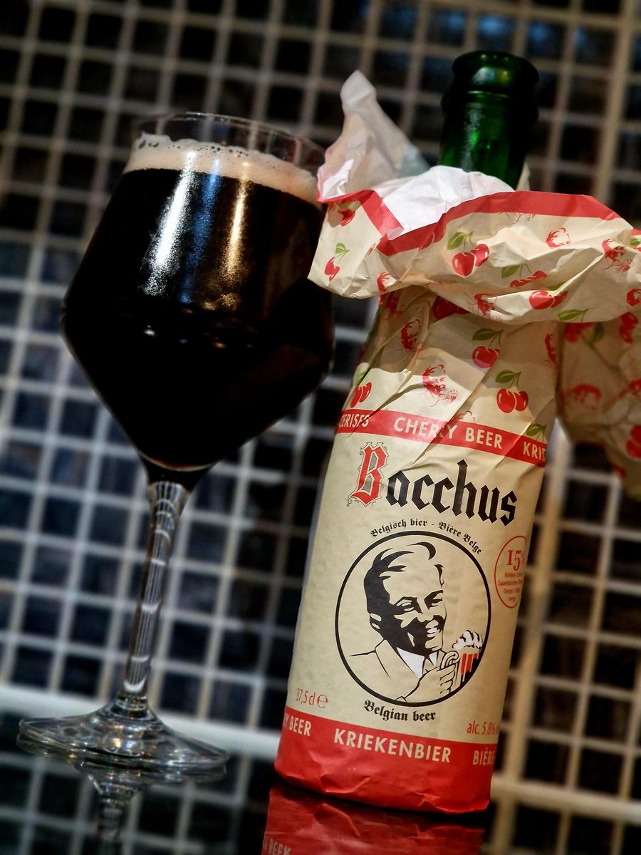 pswhisky's tweet photo. Absolutely adore this stuff 😍 #CherryBeer #RaspberryBeer #bacchus https://t.co/LdrVqeBEII