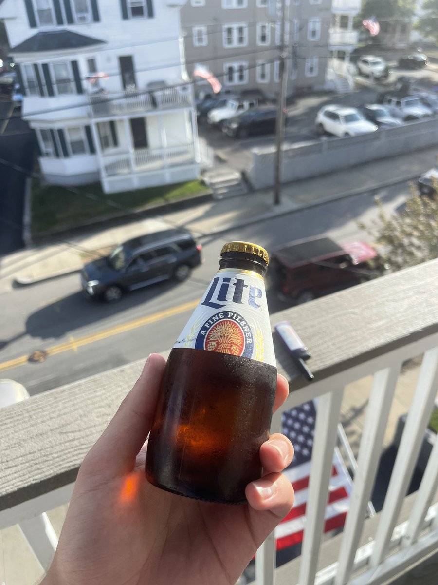 FrCrooner's tweet image. “I swear it gets bigger”🤥🤥