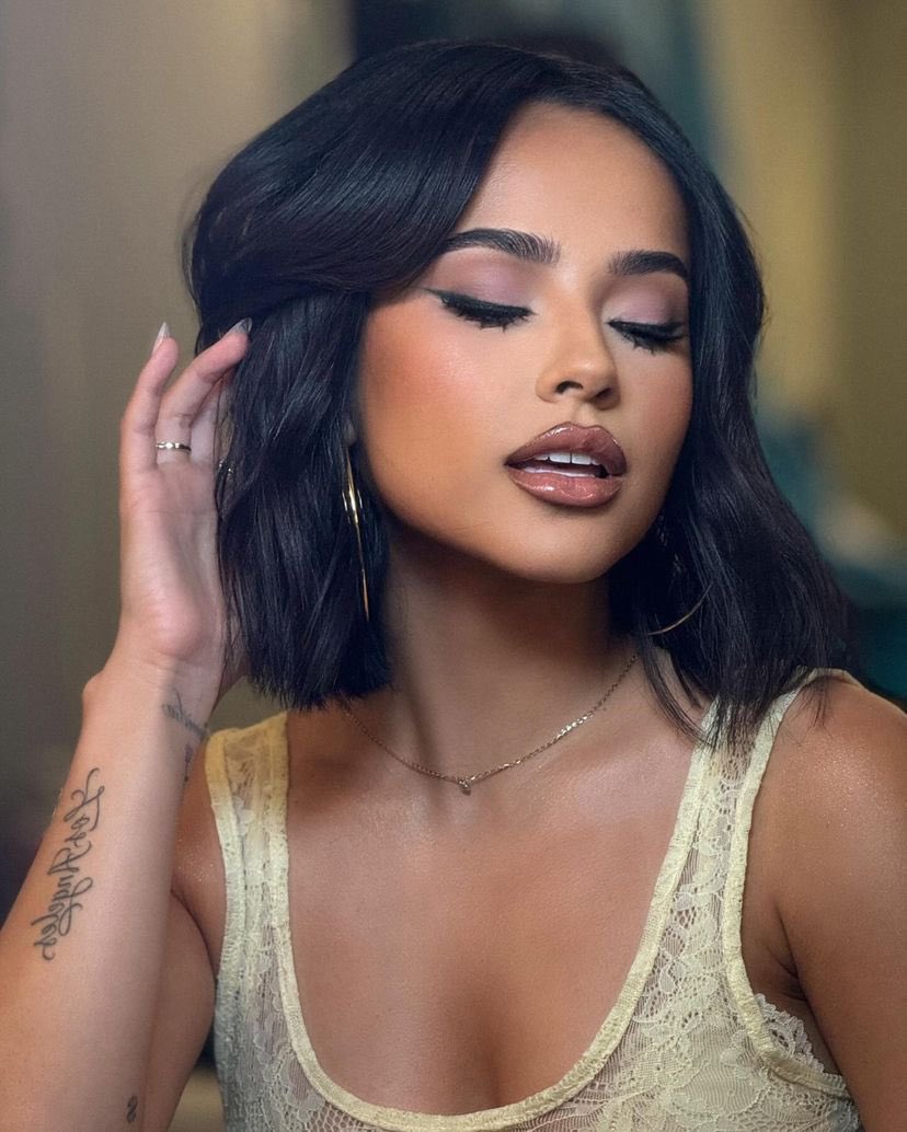 Becky G's face card is insane