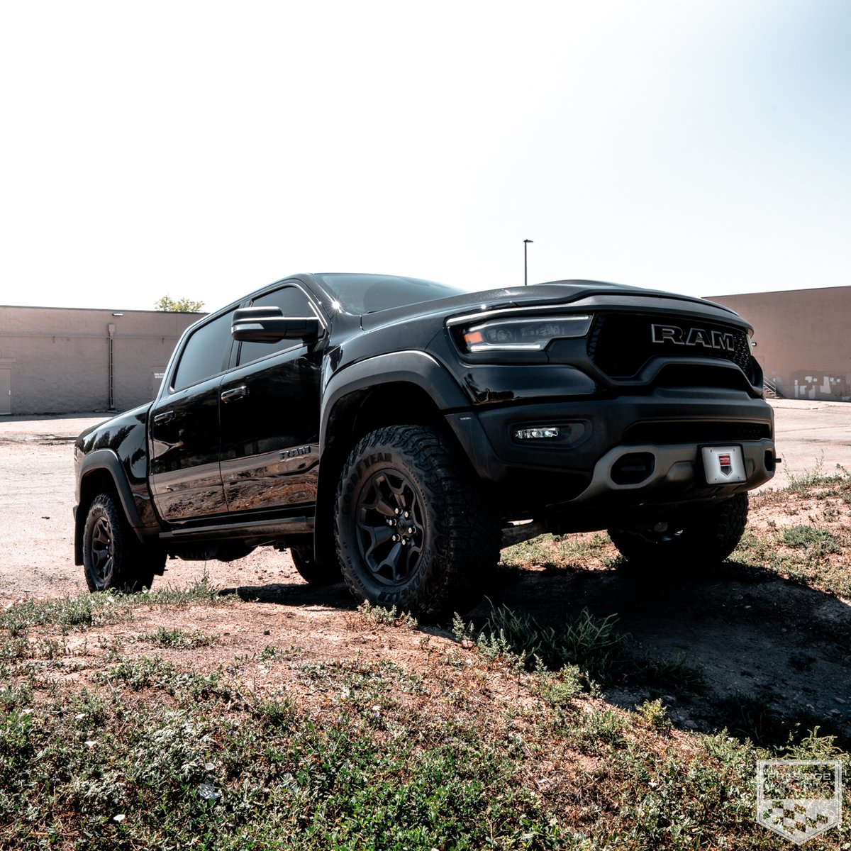 Prestige_CO's tweet image. 🚀Ready to conquer the weekend? Meet the beast: 2021 Ram TRX Black on Black Edition. This ride isn't just a truck—it's an experience. 
 Test drive it this weekend at Prestige Imports and see what all the hype is about!  

#RamTRX  #TruckLife  #FridayVibes  #coloradolifestyle