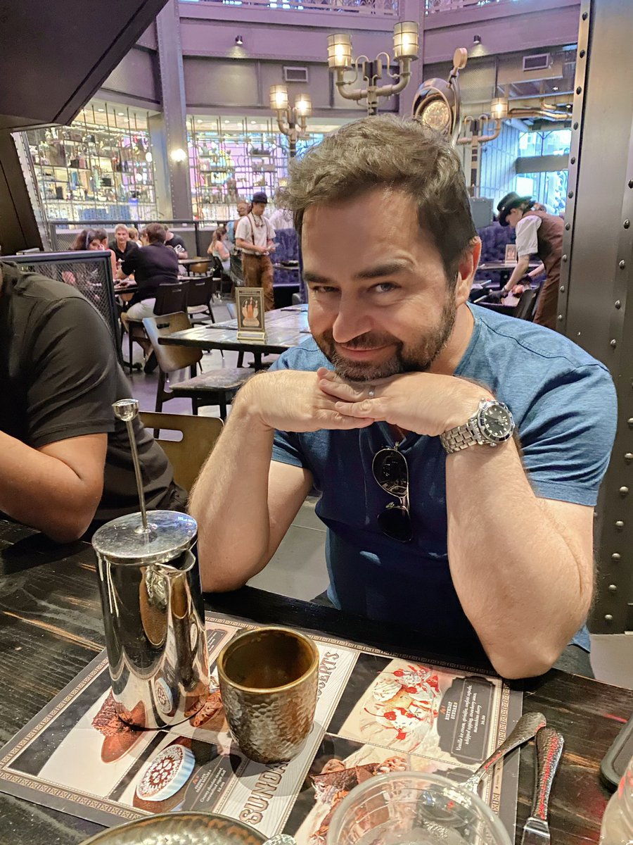 Phil is sort of like a genie or a fairy godfather, but aside from all that, he’s just one of my favorite humans and I’m lucky to have him for a friend. 

It’s his birthday so write him a sonnet and a song, drop a bday haiku for the bday boy <a href="/PhilNobileJr/">Phil Nobile Jr.</a>  Please and thank you.