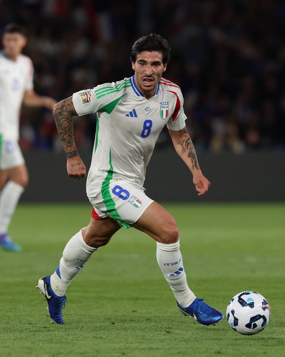 🚨 - Italy manager Luciano Spalletti on #NUFC midfielder Sandro Tonali: 🗣️ 

“He put in a magnificent performance tonight. We were worried that he wouldn't be able to play the full 90 minutes, but in the final stages he went on a couple of driving runs and almost got through on
