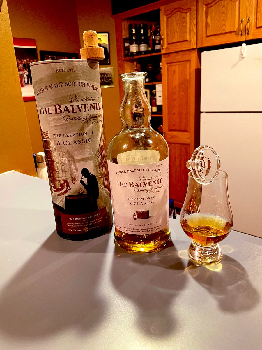Imagicranium's tweet photo. Well lads it finally quitting time! Straight for the basement and poured myself a real classic @BalvenieUS dram. Happy Friday. #FridayNightDrams @TheWhiskeyGuyON @PJ47596176 @jason85388511 @GeordieMoski @speers56 @randy_fromm https://t.co/3dUvfjZT7y