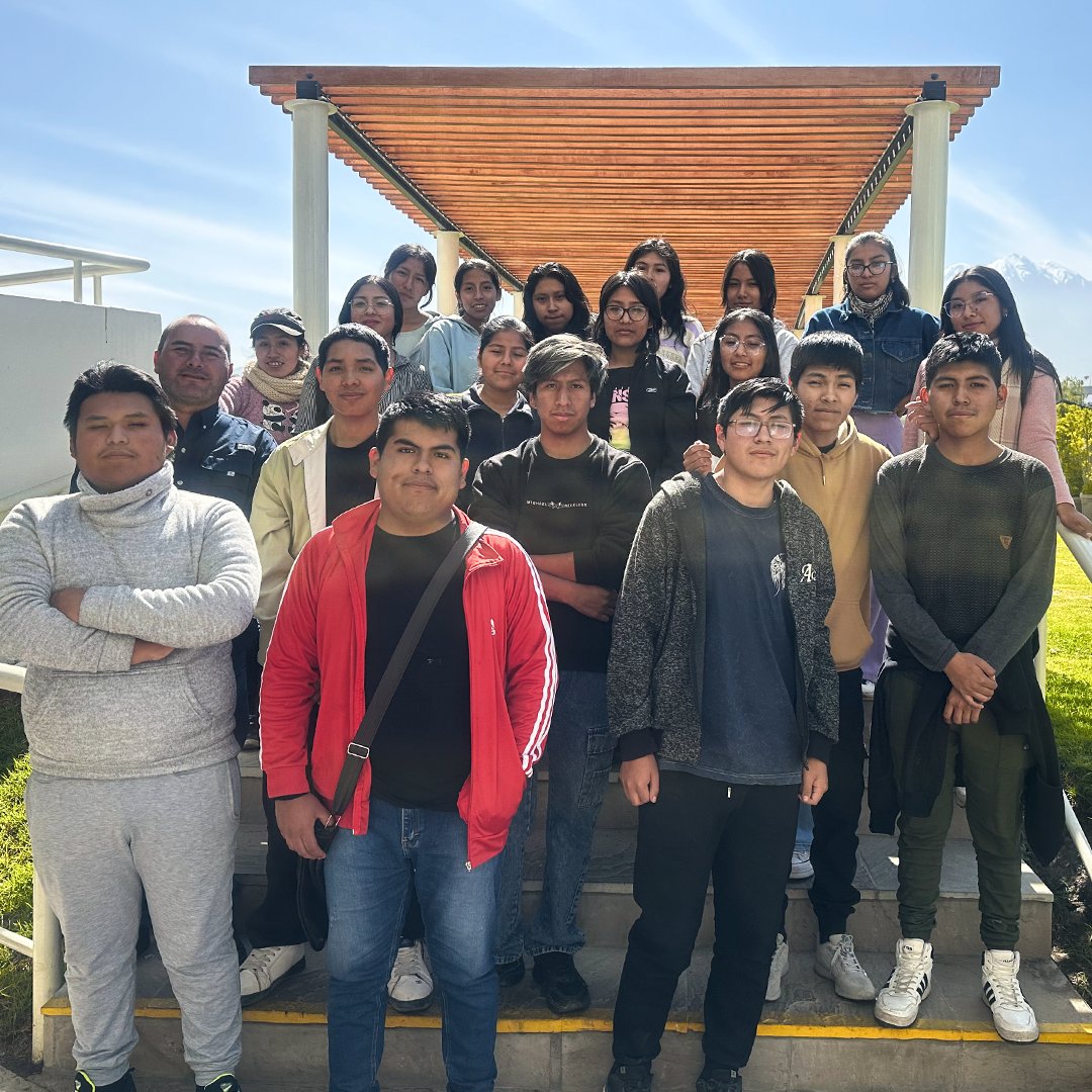 UCSP's tweet photo. #ProyectosSolidariosUCSP | Así celebramos la clausura del Programa “Jóvenes Líderes”, donde se entregaron certificados a los participantes y se agradeció a voluntarios y coordinadores.

Felicitamos a todos los participantes y colaboradores 

#JóvenesLíderes #Clausura2024 https://t.co/B7y3q18cJA
