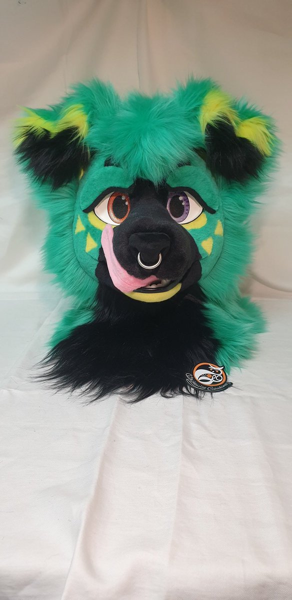 Ein schönen #FursuitFriday mit dem fertigen Head und Projekt von Aki  <a href="/Jaxxii5/">Souli</a> .
Der Vollsuit ist jetzt abgeschlossen, Fotos kommen in den nächsten Wochen. Viel Abenteuer mit deinen Suit Souli/Aki
#Fursuit #Fursuitmaker  #Furry #furries #furryfandom #ilovemyjob