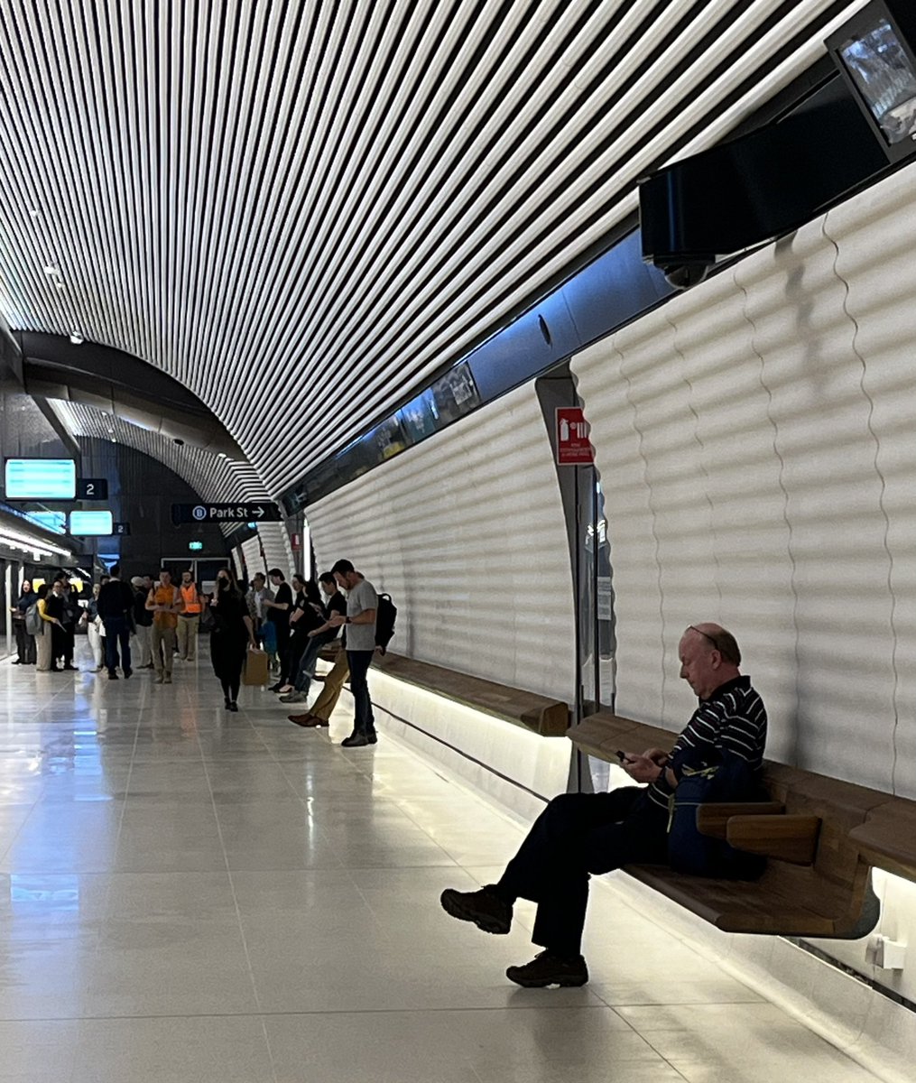 Philip Thalis tweet media