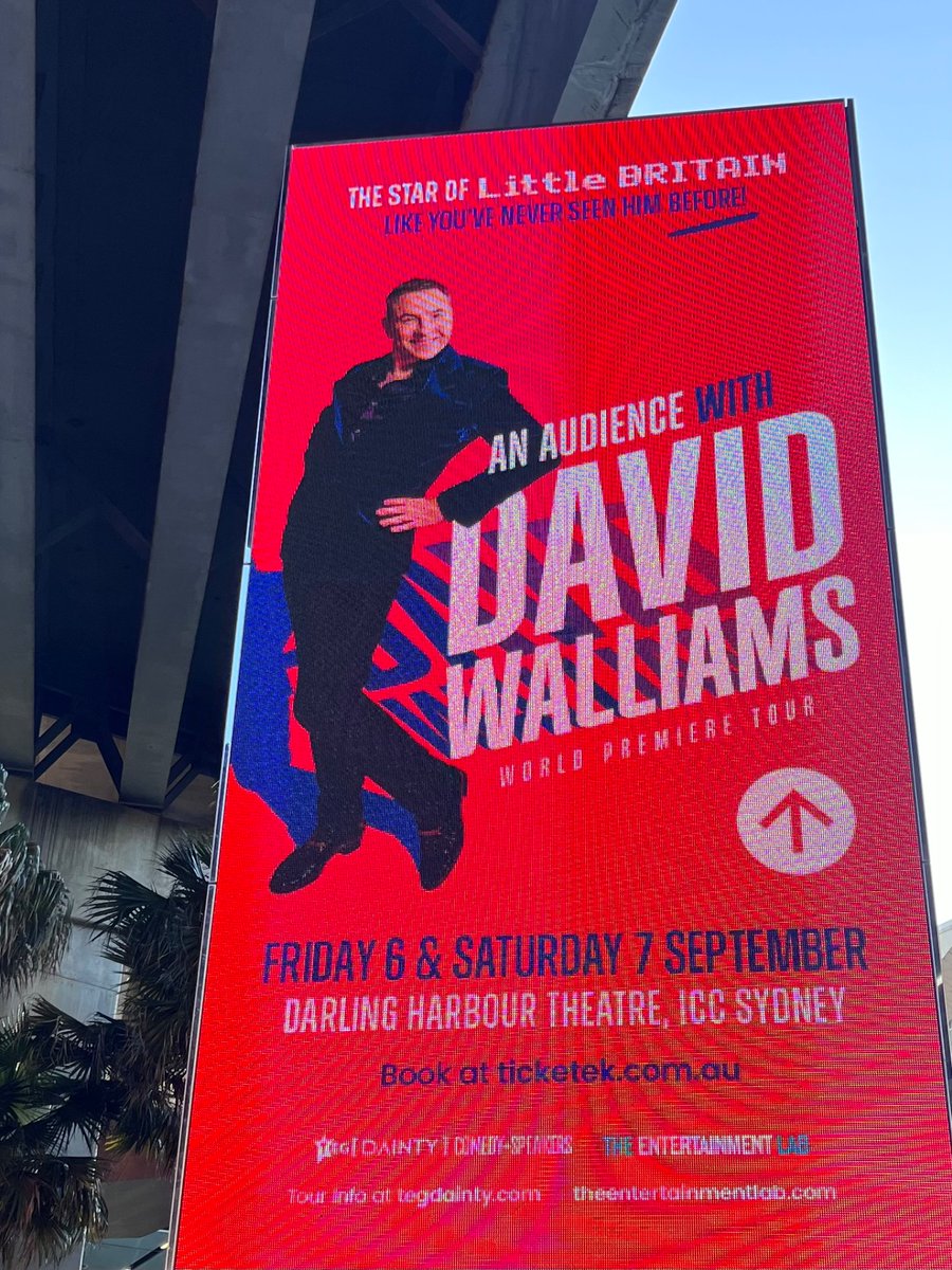 Maryam Master (@maryam_master) on Twitter photo The incomparable <a href="/davidwalliams/">David Walliams HQ</a>! A chat and book-swap backstage and then I got to witness the sheer force of his talent and that outrageous humour he’s so famous for, in his new show. Thank you David. You bring so much joy & laughter to the world ✨ #davidwalliams #loveozmg The incomparable <a href="/davidwalliams/">David Walliams HQ</a>! A chat and book-swap backstage and then I got to witness the sheer force of his talent and that outrageous humour he’s so famous for, in his new show. Thank you David. You bring so much joy & laughter to the world ✨ #davidwalliams #loveozmg