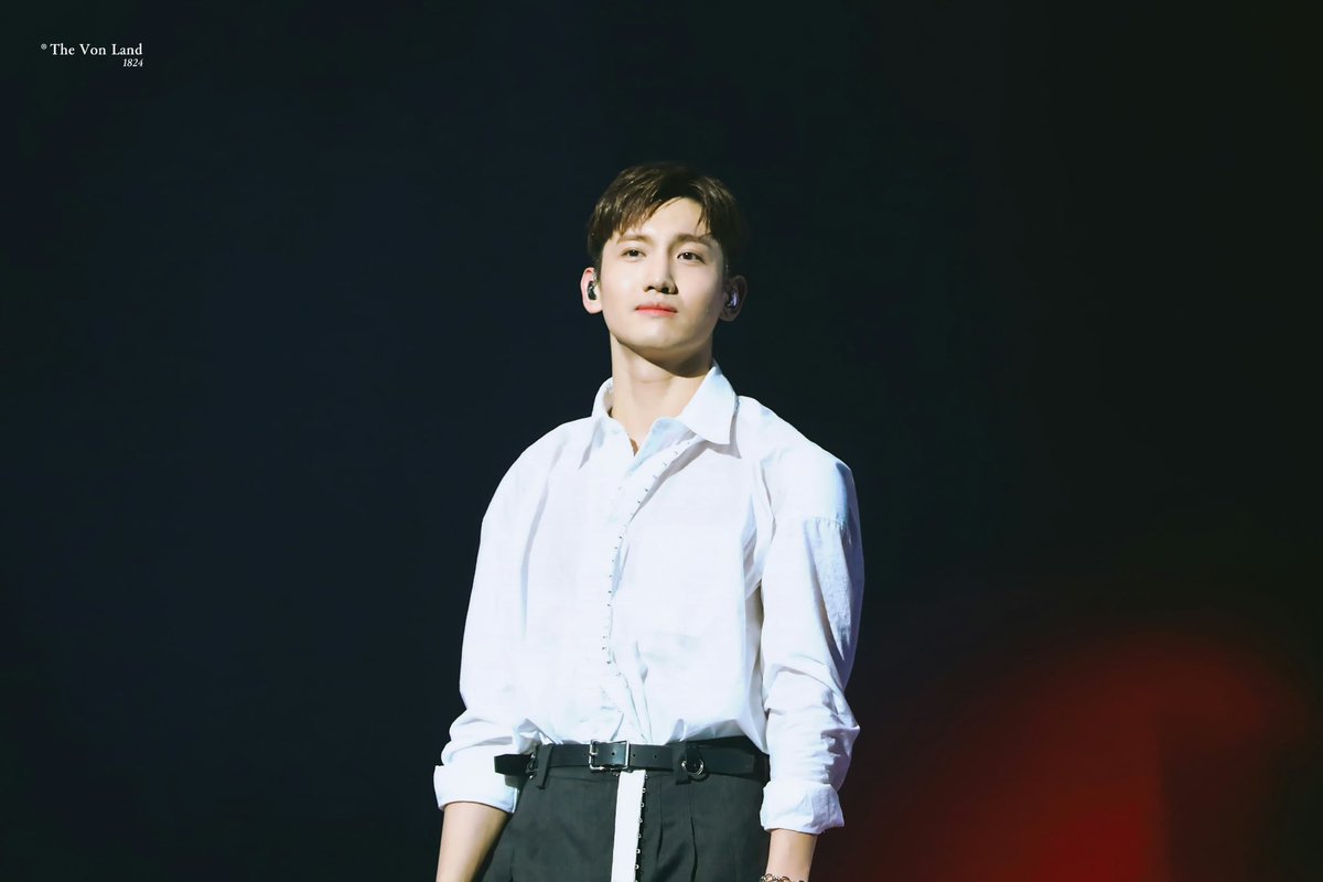 231231 TVXQ！20&amp;2 Seoul Day2

💜🟣💜

#沈昌珉 #최강창민 #심창민 #チャンミン #changmin