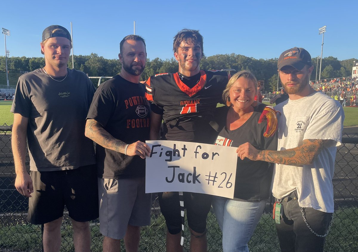 BenjaminWhitver's tweet photo. I’m dedicating tonight’s game to my uncle @jackwhitver. While I don’t wear #26 on the outside, inside I do, playing my heart out and grinding like you do everyday fighting cancer.
#fightforjack
@IowaStateU @CycloneFB @ISUMattCampbell @powhatanhsath https://t.co/1Mn7AajVj9