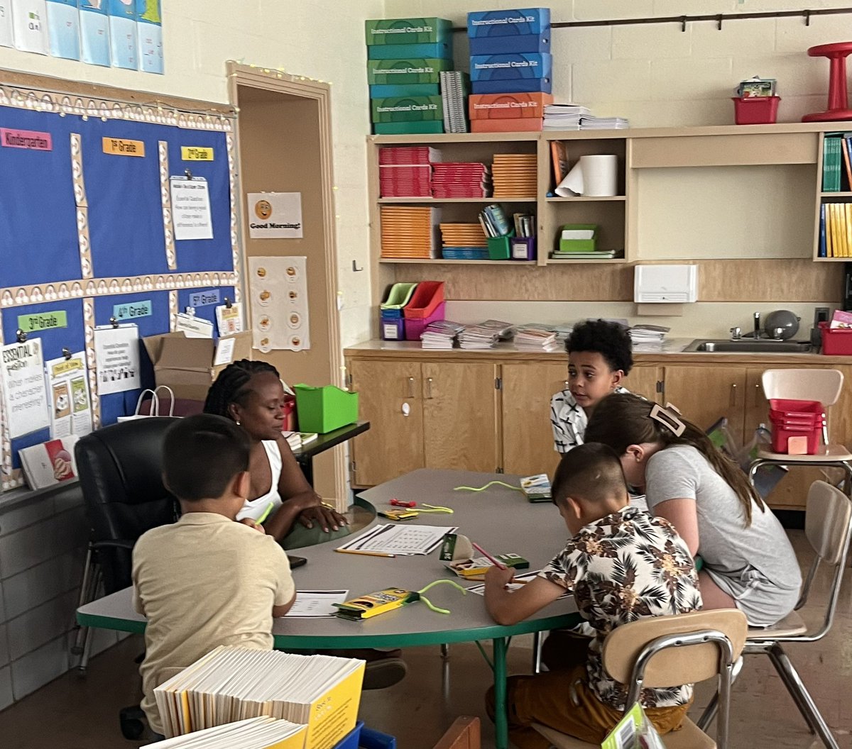 Kristin Novak, NBCT (@mrsnovak2) on Twitter photo Simply the best โค๏ธ . <a href="/LatishaCobb01/">Latisha Cobb</a> working with a small group at 3:55 on a Friday to help our students with what they need in reading. #OurElmwood readers are ready to SOAR! ๐ฆ
๐ <a href="/elmwoodes/">Elmwood Elementary - A Community School</a> Simply the best โค๏ธ . <a href="/LatishaCobb01/">Latisha Cobb</a> working with a small group at 3:55 on a Friday to help our students with what they need in reading. #OurElmwood readers are ready to SOAR! ๐ฆ
๐ <a href="/elmwoodes/">Elmwood Elementary - A Community School</a>