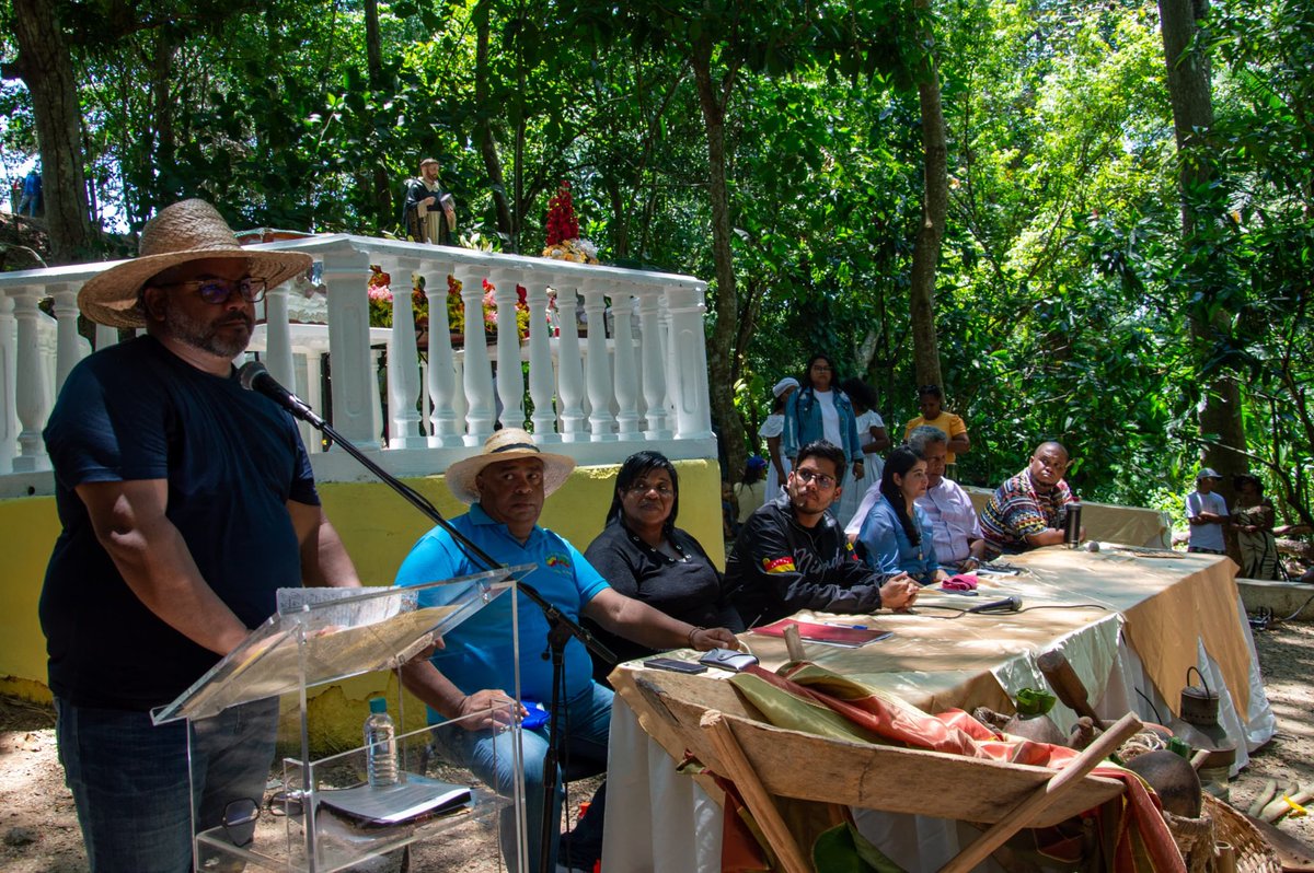 El alcalde Johan Castro <a href="/Johan_CastroP/">Johan Castro Palacios</a> agradeció a los practicantes, portadores, guardianes del Manantial y a la comunidad, el arraigo y defensa de esta tradición, que se ha mantenido en el tiempo por más de un siglo, gracias a los pobladores y sus buenas prácticas. <a href="/MirandaGob/">Gob Miranda</a>