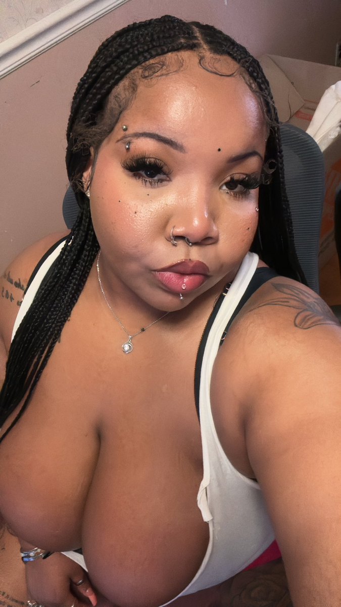 Pooh🍯 tweet media