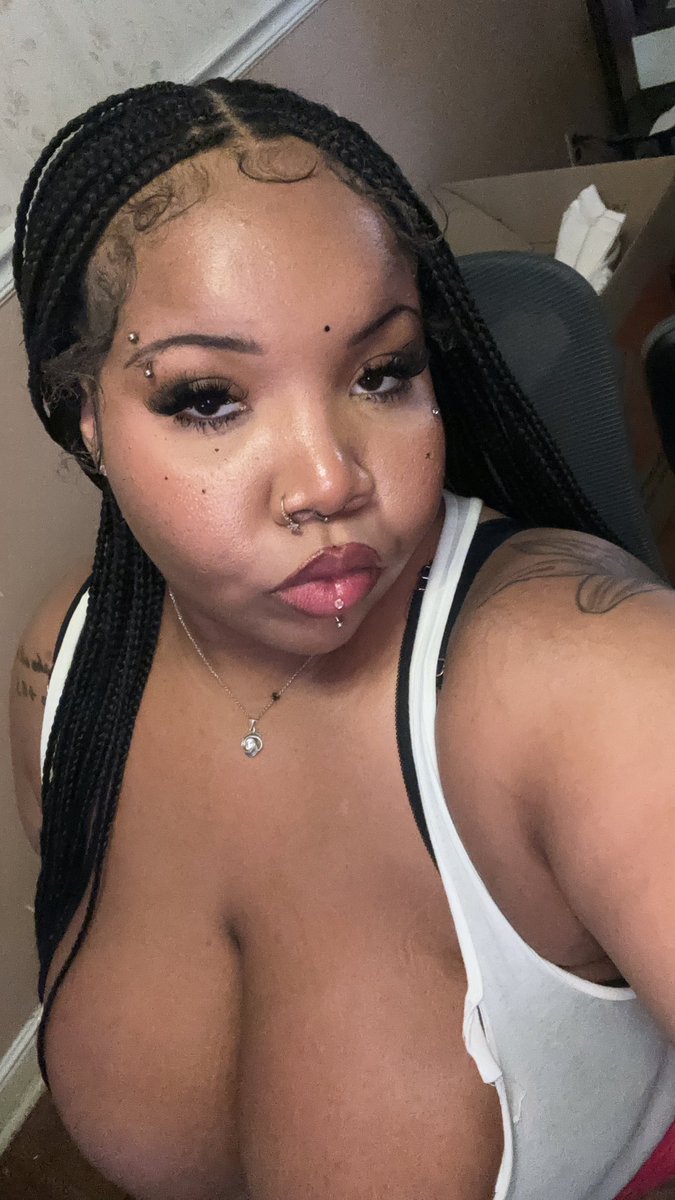 Pooh🍯 tweet media