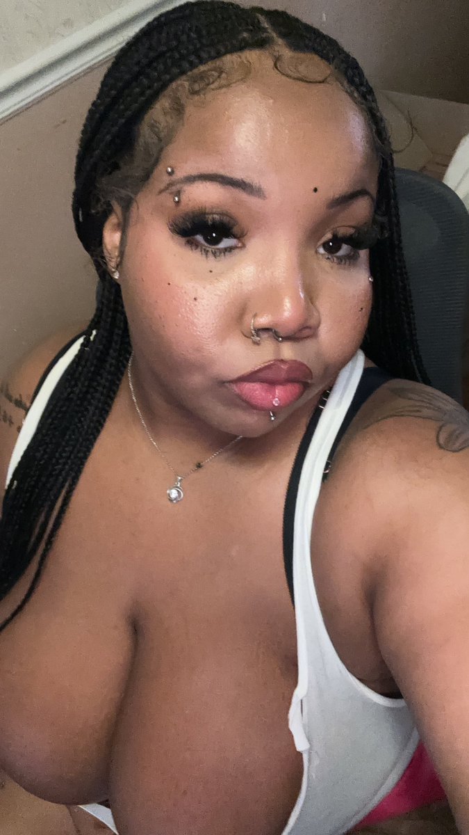 Pooh🍯 tweet media