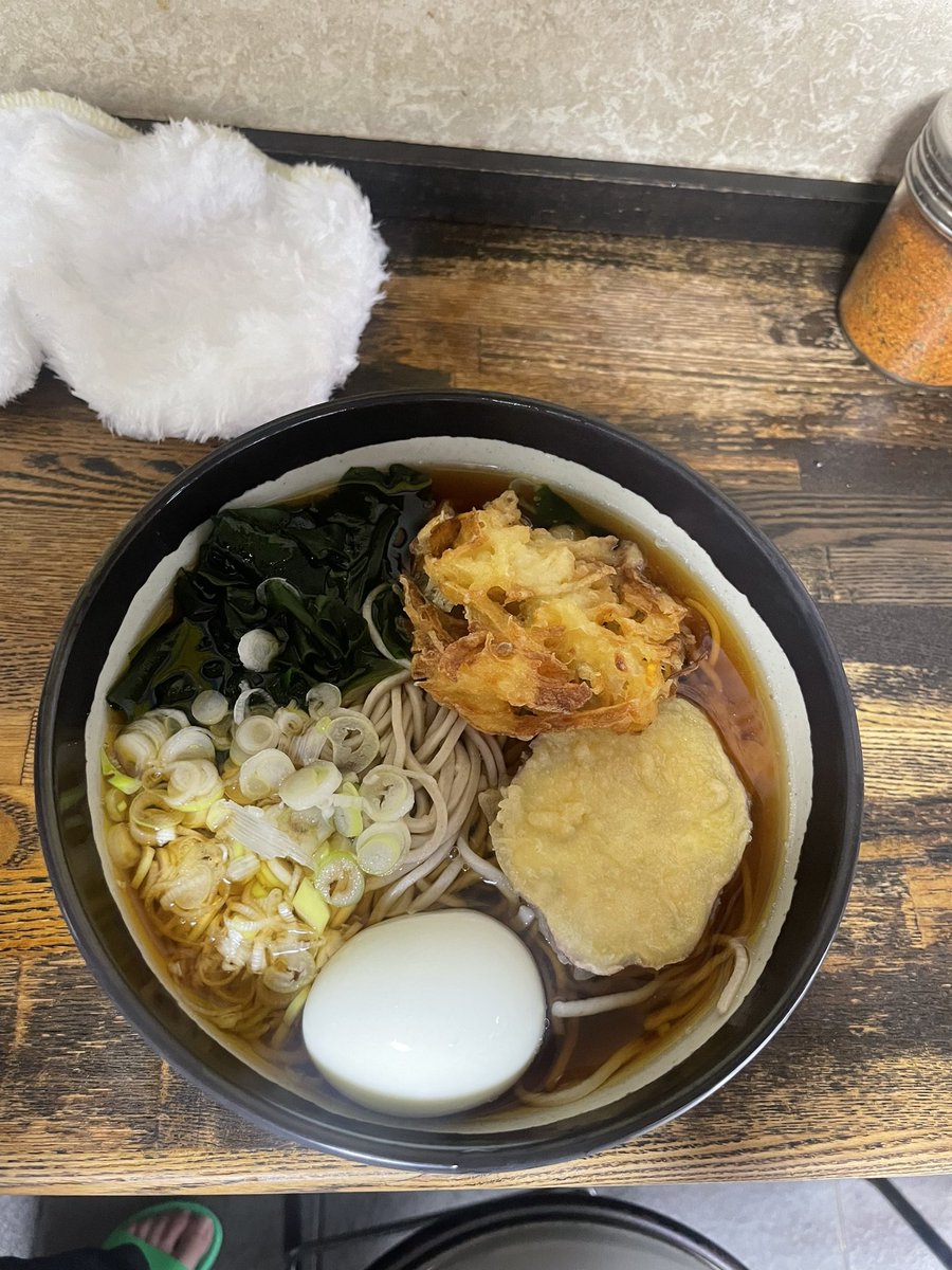 swtm17996882's tweet photo. おはようございます☀
朝そばうまい😋
はやく涼しくなってほしい💦 https://t.co/4kAykAhuLT