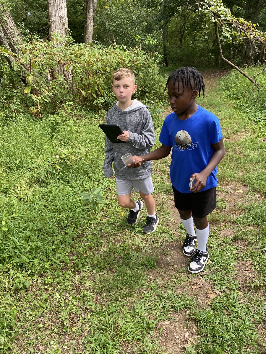 Carey Domena (@carey823) on Twitter photo 5th grade bioblitz experts. PSE schoolyard is biodiverse. <a href="/BCPSOutdoorSci/">BCPS Outdoor Science</a> <a href="/MrsAmySpencer/">Amy Spencer</a> 5th grade bioblitz experts. PSE schoolyard is biodiverse. <a href="/BCPSOutdoorSci/">BCPS Outdoor Science</a> <a href="/MrsAmySpencer/">Amy Spencer</a>