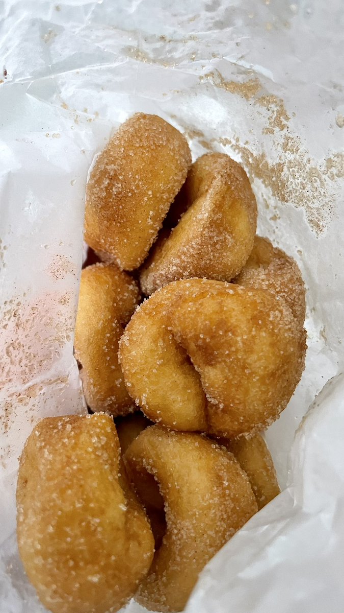 Rosalyn Gambhir | Foodie & The Staycationer (@rosalyngambhir) on Twitter photo 📣 #KingstonRibfest is officially back! Head down to the Memorial Centre this weekend for a drool worthy feast. Plus a reminder to donate to <a href="/FoodBankKtown/">Partners in Mission</a> when you enter to help our community! 📣 #KingstonRibfest is officially back! Head down to the Memorial Centre this weekend for a drool worthy feast. Plus a reminder to donate to <a href="/FoodBankKtown/">Partners in Mission</a> when you enter to help our community!