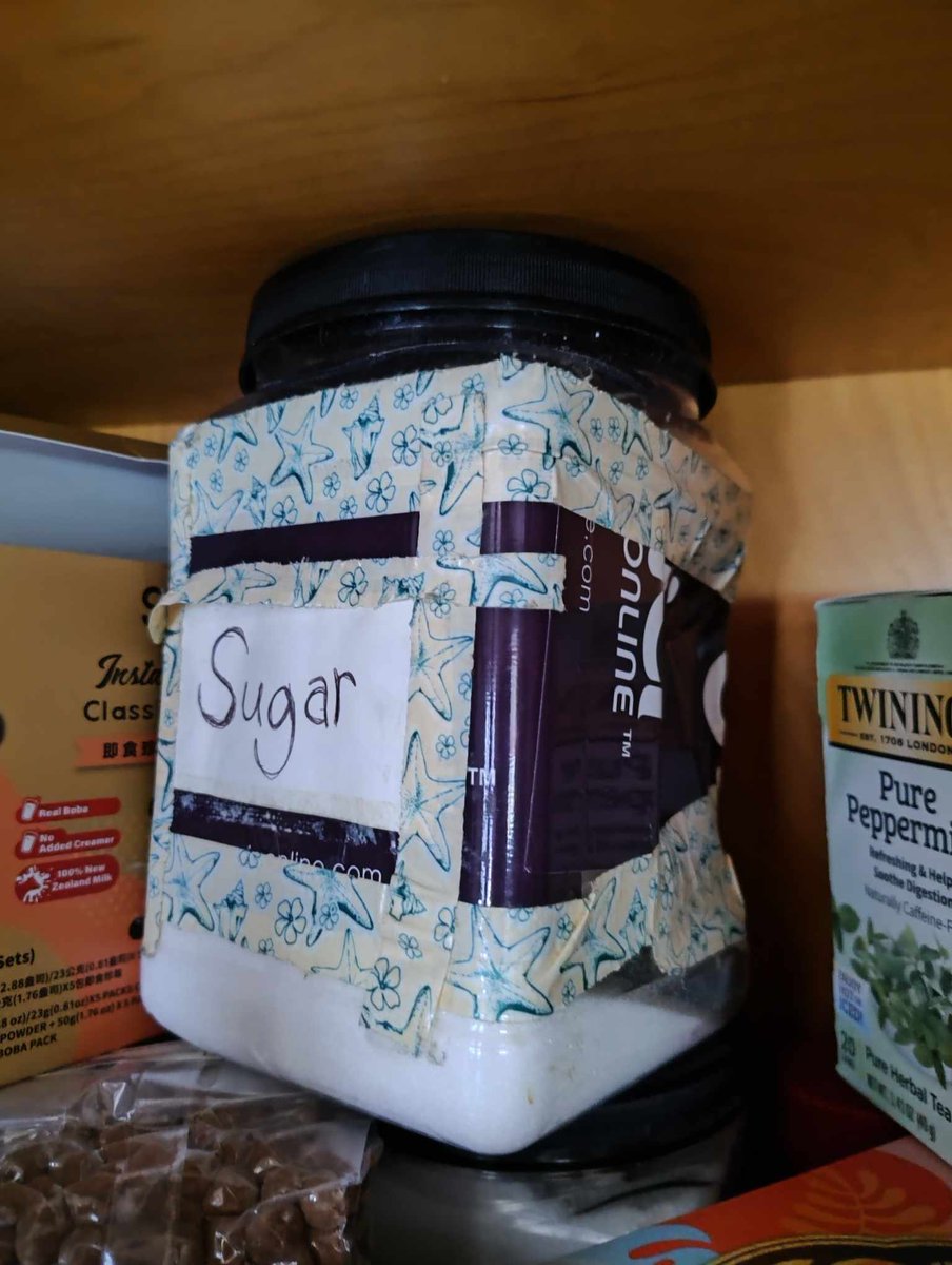 TipsyDixit's tweet photo. @gaiaonline i somehow ended up with a small stack of these and i use them for lots of random crafts :') https://t.co/g36e8iYJAt