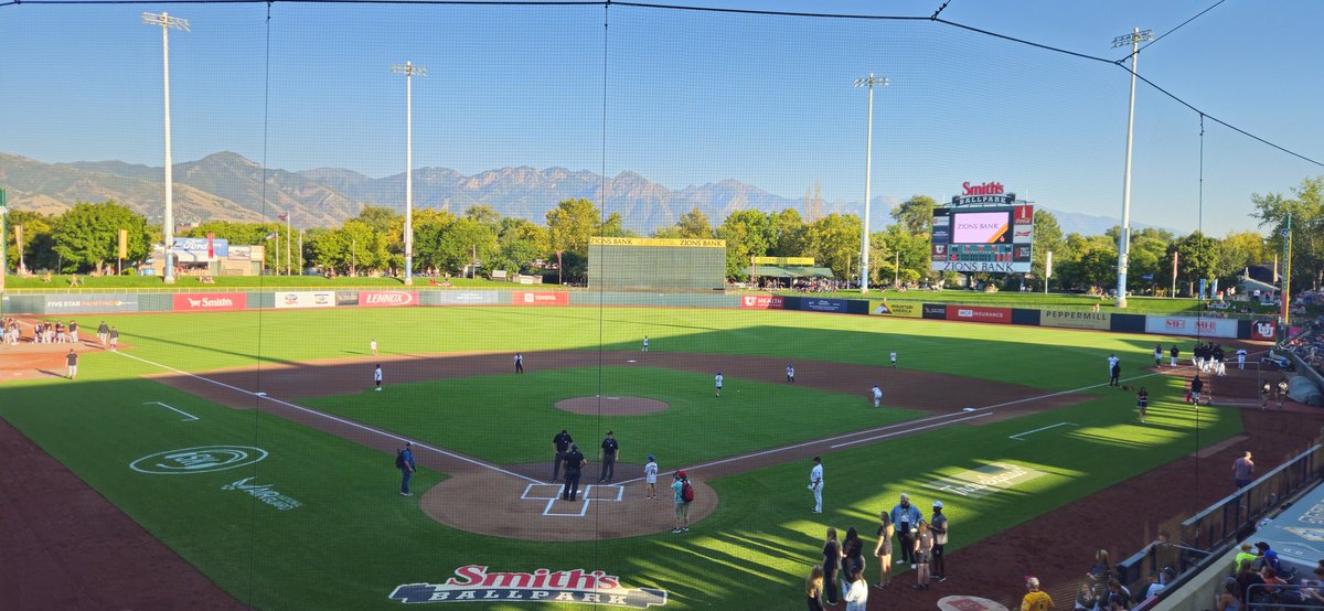 dannahyer's tweet photo. @SmithsBallpark @SaltLakeBees @spunky_libra @Baseballism @brianwusa @UtahBamaFan @ChaseThomason @AlanaBrophyWX almost to the end of this wonderful ballpark #bestviewinbaseball https://t.co/eLmnu7ByJ5