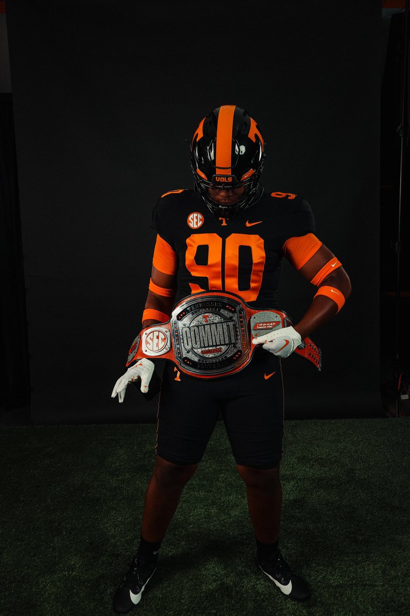 Everyone!!!!!!!!VOTE FOR BIG 22 PLAYER OF THE YEAR