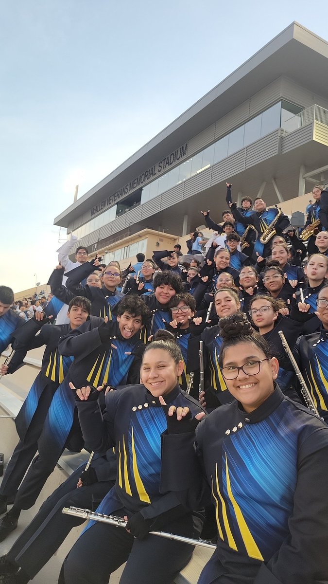 14-0 The Mighty Mustangs are in it to win it. Gooo Mustangs!