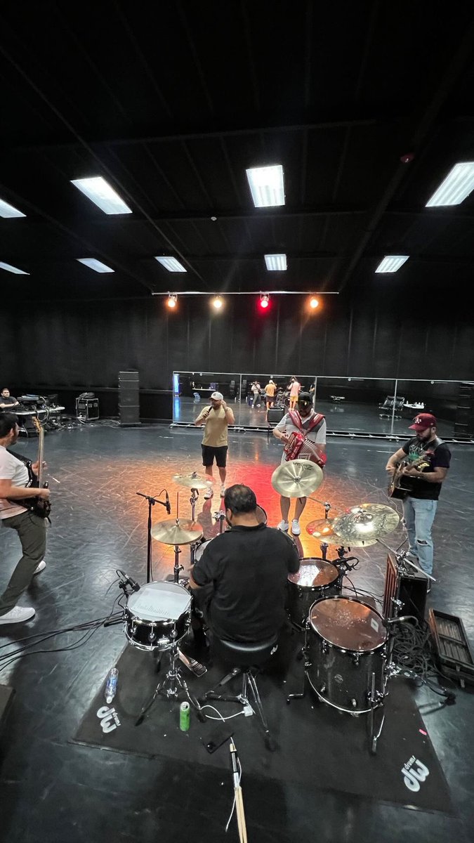 En ensayos para este domingo con toda mi gente del Festival Arre ❤️‍🔥