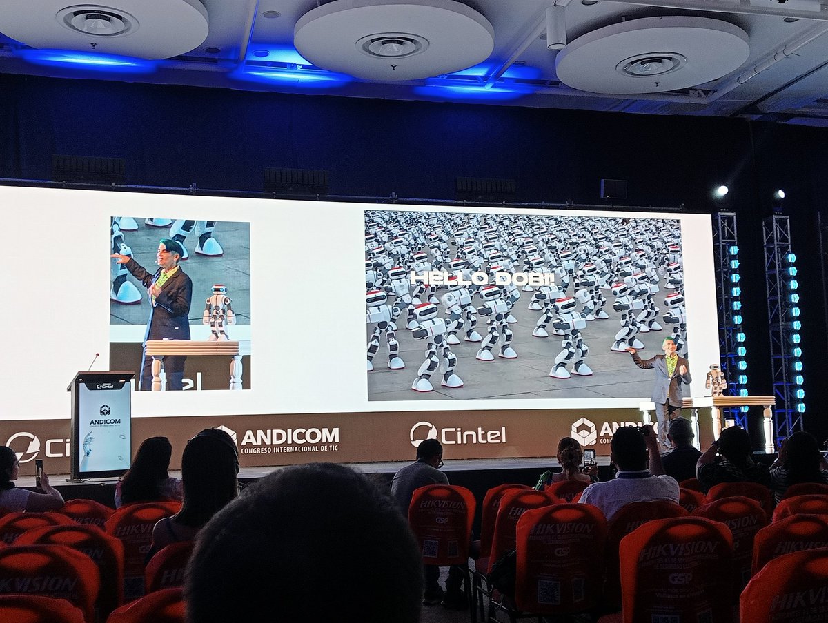 DavidDiazBurgos's tweet image. Andra Keay (@RobotLaunch) gave today a fantastic presentation at #ANDICOM2024 in Cartagena.
Robot and humans: Making a better future
Great insights!
And I loved the little robot, a total show off 😎